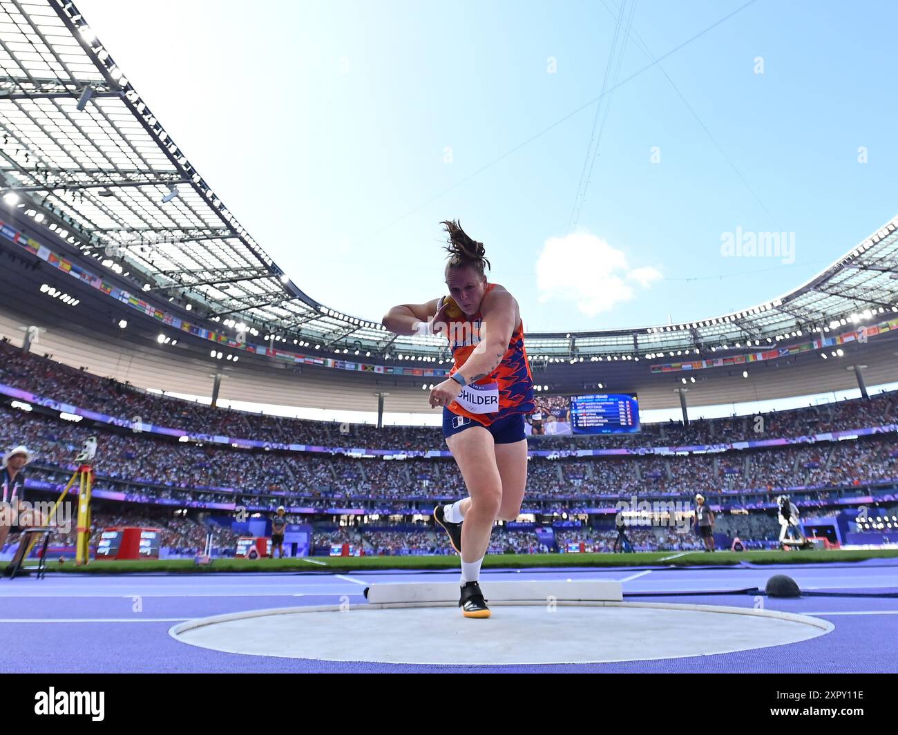 Parigi, Francia. 8 agosto 2024. Jessica Schilder dei Paesi Bassi gareggia durante il tiro femminile piazzando la qualifica di atletica leggera ai Giochi Olimpici di Parigi 2024, in Francia, 8 agosto 2024. Crediti: Canzone Yanhua/Xinhua/Alamy Live News Foto Stock