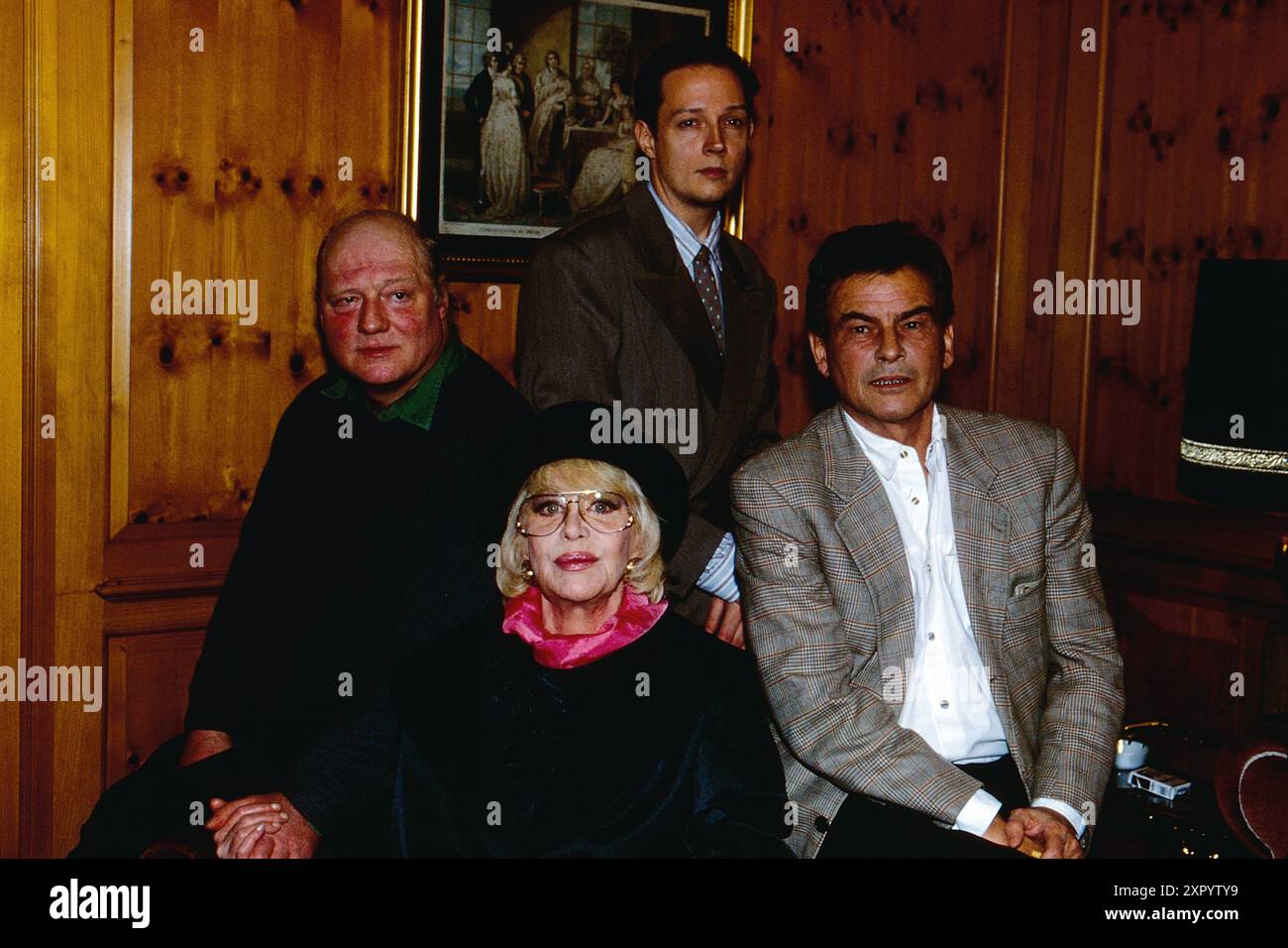 Tödliches Erbe, Fernsehfilm, Deutschland 1993/94, Regie: Sigi Rothemund, Darsteller: Ulrich Wildgruber, Hildegard Knef, Christoph Eichhorn, Horst Buchholz Foto Stock