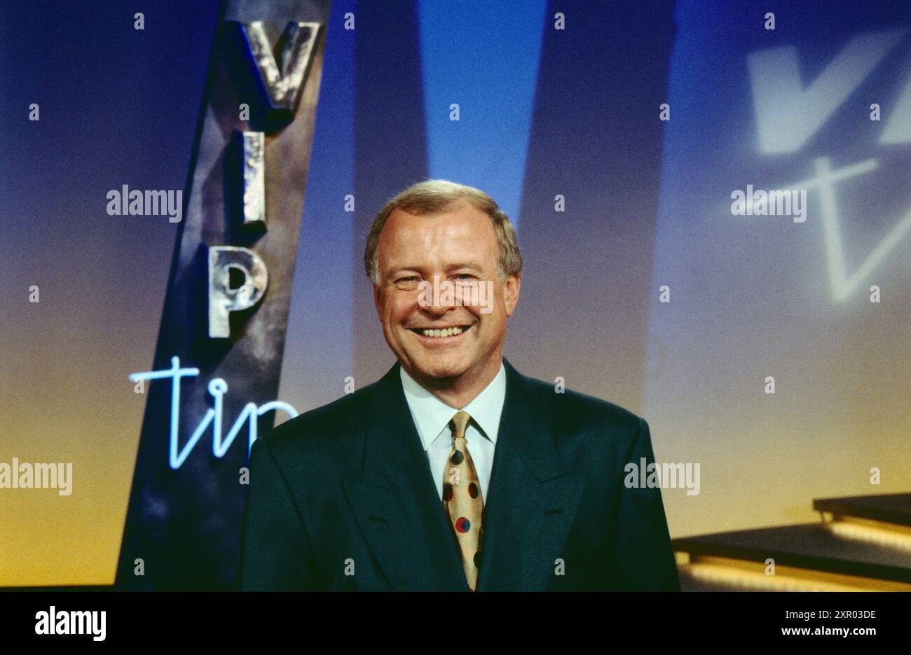 VIP Tip, Fernsehen, N 3, Ratespiel mit Prominenten und ihren fans, 1993, moderatore Gerhard Schmitt-Thiel, präsentiert die Sendung. Foto Stock