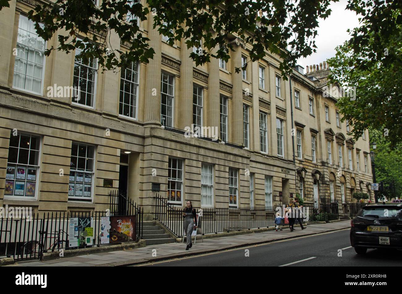 3 settembre 2022: Esterno della residenza georgiana che ospita la Royal Literary and Scientific Institution di Bath, Somerset. L'Istituto Foto Stock