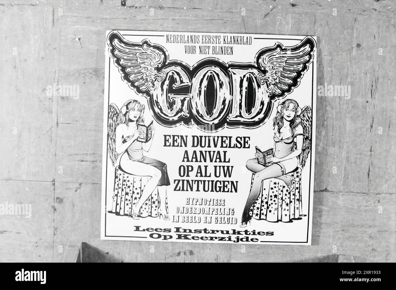 Poster, attacco diabolico ai nostri sensi., 00-00-1978, Whizgle Dutch News: Immagini storiche su misura per il futuro. Esplora il passato dei Paesi Bassi con prospettive moderne attraverso le immagini delle agenzie olandesi. Colmare gli eventi di ieri con gli approfondimenti di domani. Intraprendi un viaggio senza tempo con storie che plasmano il nostro futuro. Foto Stock