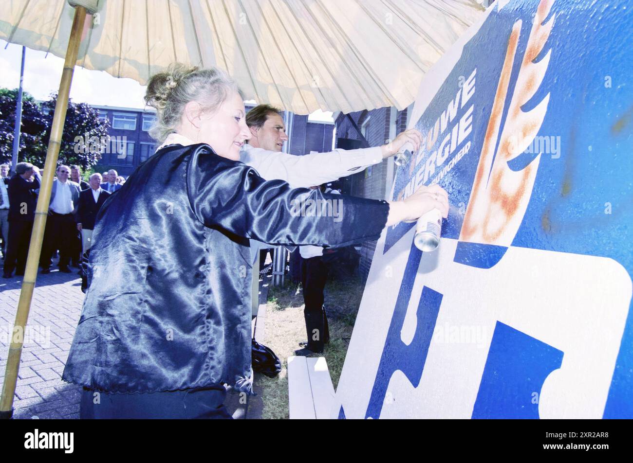 Presentazione New ENERGY, 23-06-2003, Whizgle Dutch News: Immagini storiche su misura per il futuro. Esplora il passato dei Paesi Bassi con prospettive moderne attraverso le immagini delle agenzie olandesi. Colmare gli eventi di ieri con gli approfondimenti di domani. Intraprendi un viaggio senza tempo con storie che plasmano il nostro futuro. Foto Stock