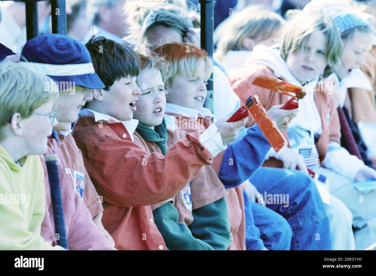 Hockey, Atmosphere Bloemendaal - HGC, 15-04-2000, Whizgle Dutch News: Immagini storiche su misura per il futuro. Esplora il passato dei Paesi Bassi con prospettive moderne attraverso le immagini delle agenzie olandesi. Colmare gli eventi di ieri con gli approfondimenti di domani. Intraprendi un viaggio senza tempo con storie che plasmano il nostro futuro. Foto Stock