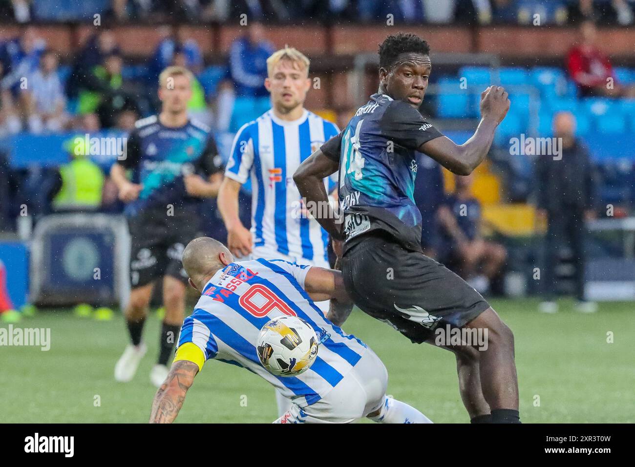 Kilmarnock, Regno Unito. 8 agosto 2024. Il Kilmarnock FC ha giocato a Tromso il al Rugby Park, Kilmarnock, Ayrshire, Scozia, Regno Unito nella prima tappa di un EURO pareggio della European Conference League. Il punteggio finale è stato Kilmarnock 2 - 2 Tromso, con la seconda tappa disputata il 15 agosto in Norvegia. I gol sono stati segnati da K Vassell, Kilmarnock 9 (6 minuti), B Wales, Kilmarnock 24 (90 2 minuti), J Romsaas, Tromso 10 (50 minuti) e L Nordas, Tromso 9 (64 minuti). Crediti: Findlay/Alamy Live News Foto Stock