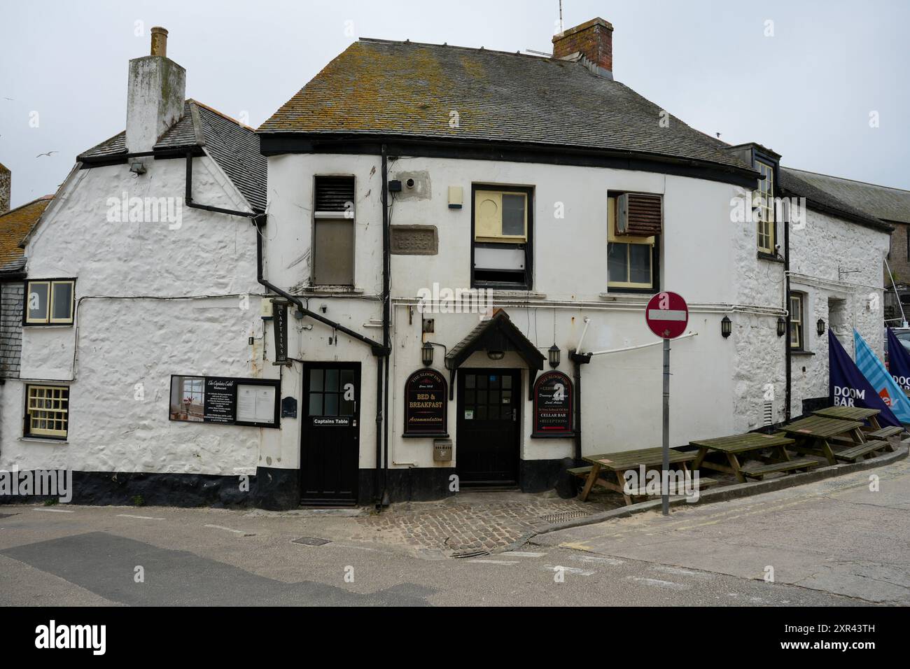 Lo Sloop Inn, che si ritiene risalga al 1312 d.C. circa. Foto Stock