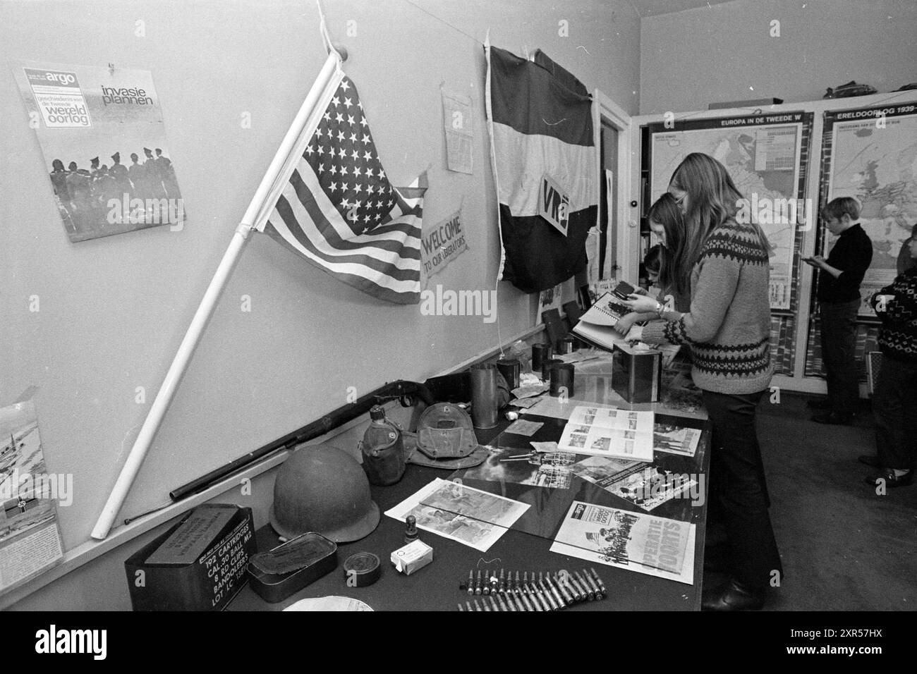 Mostra seconda Guerra Mondiale, mostre, 04-03-1971, Whizgle Dutch News: Immagini storiche su misura per il futuro. Esplora il passato dei Paesi Bassi con prospettive moderne attraverso le immagini delle agenzie olandesi. Colmare gli eventi di ieri con gli approfondimenti di domani. Intraprendi un viaggio senza tempo con storie che plasmano il nostro futuro. Foto Stock