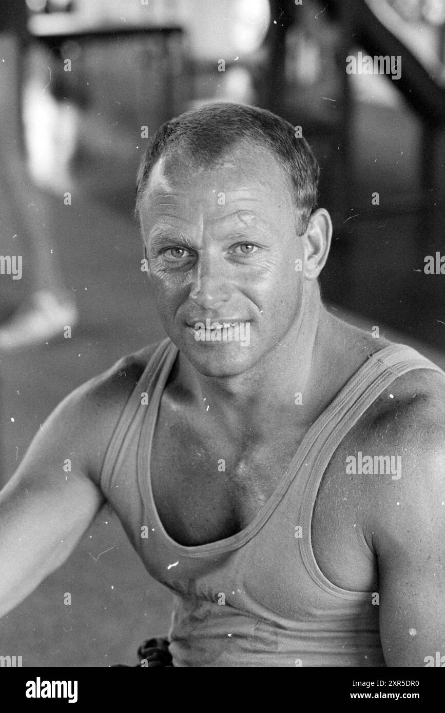 Centro fitness Wim Witteman Zijlweg, sauna, palestra, Haarlem, Zijlweg 01-07-1981, Whizgle Dutch News: immagini storiche su misura per il futuro. Esplora il passato dei Paesi Bassi con prospettive moderne attraverso le immagini delle agenzie olandesi. Colmare gli eventi di ieri con gli approfondimenti di domani. Intraprendi un viaggio senza tempo con storie che plasmano il nostro futuro. Foto Stock