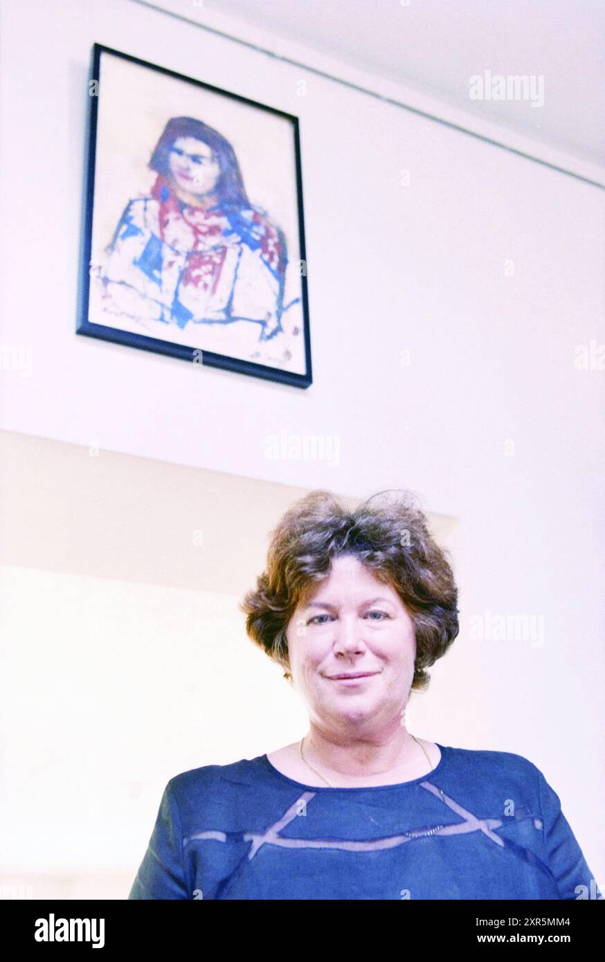Mostra del pittore Kees Verwey nel Verweyhal di Haarlem con il titolo "Portraits of Kees Verwey, a good portrait is made together"., Haarlem, Paesi Bassi, 07-07-1999, Whizgle Dutch News: Historical Images Tailored for the Future. Esplora il passato dei Paesi Bassi con prospettive moderne attraverso le immagini delle agenzie olandesi. Colmare gli eventi di ieri con gli approfondimenti di domani. Intraprendi un viaggio senza tempo con storie che plasmano il nostro futuro. Foto Stock