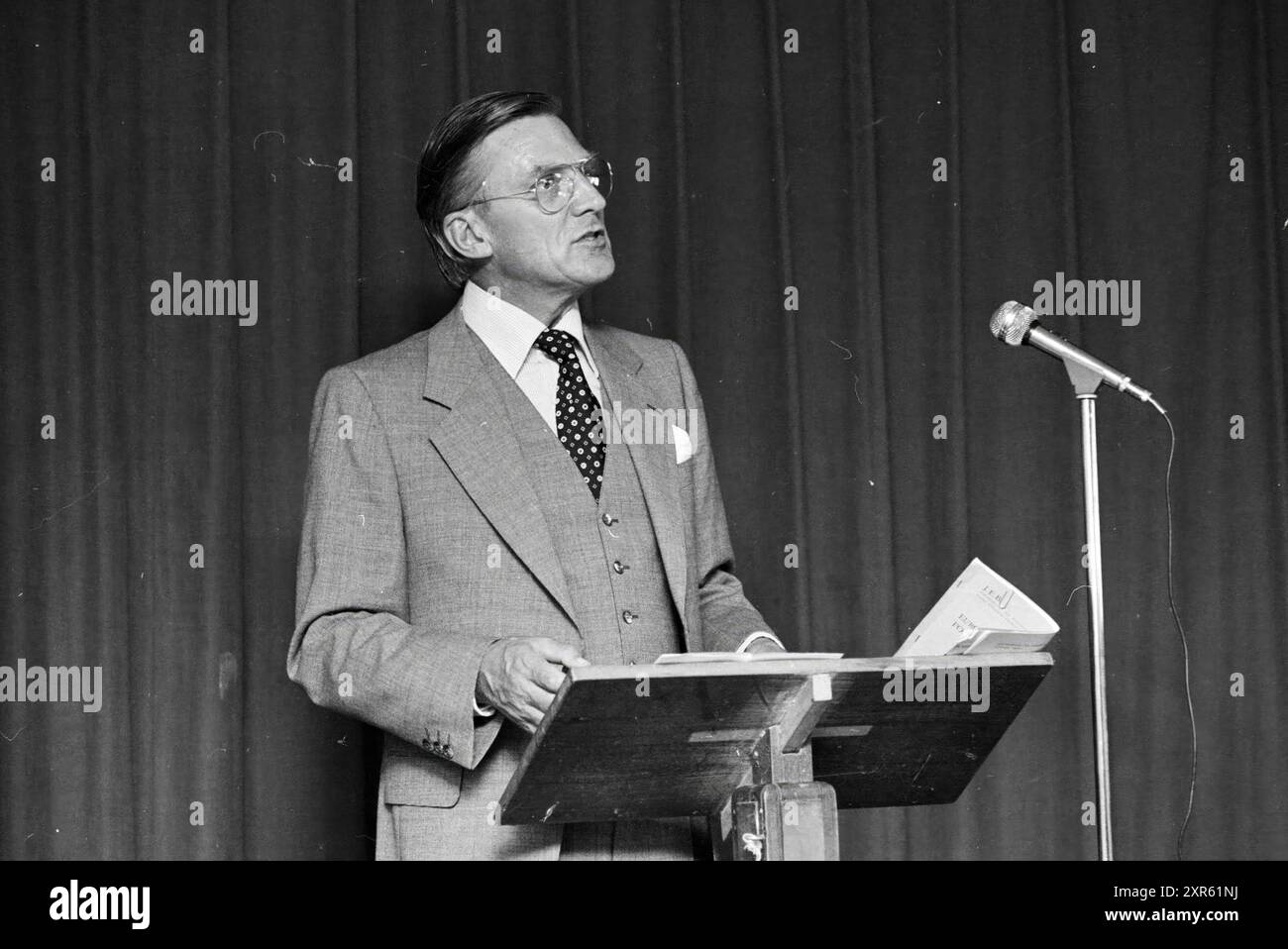 European Youth Congress, De Spaarnberg, Santpoort-Zuid (membro del forum), 15-08-1978, Whizgle Dutch News: Immagini storiche su misura per il futuro. Esplora il passato dei Paesi Bassi con prospettive moderne attraverso le immagini delle agenzie olandesi. Colmare gli eventi di ieri con gli approfondimenti di domani. Intraprendi un viaggio senza tempo con storie che plasmano il nostro futuro. Foto Stock