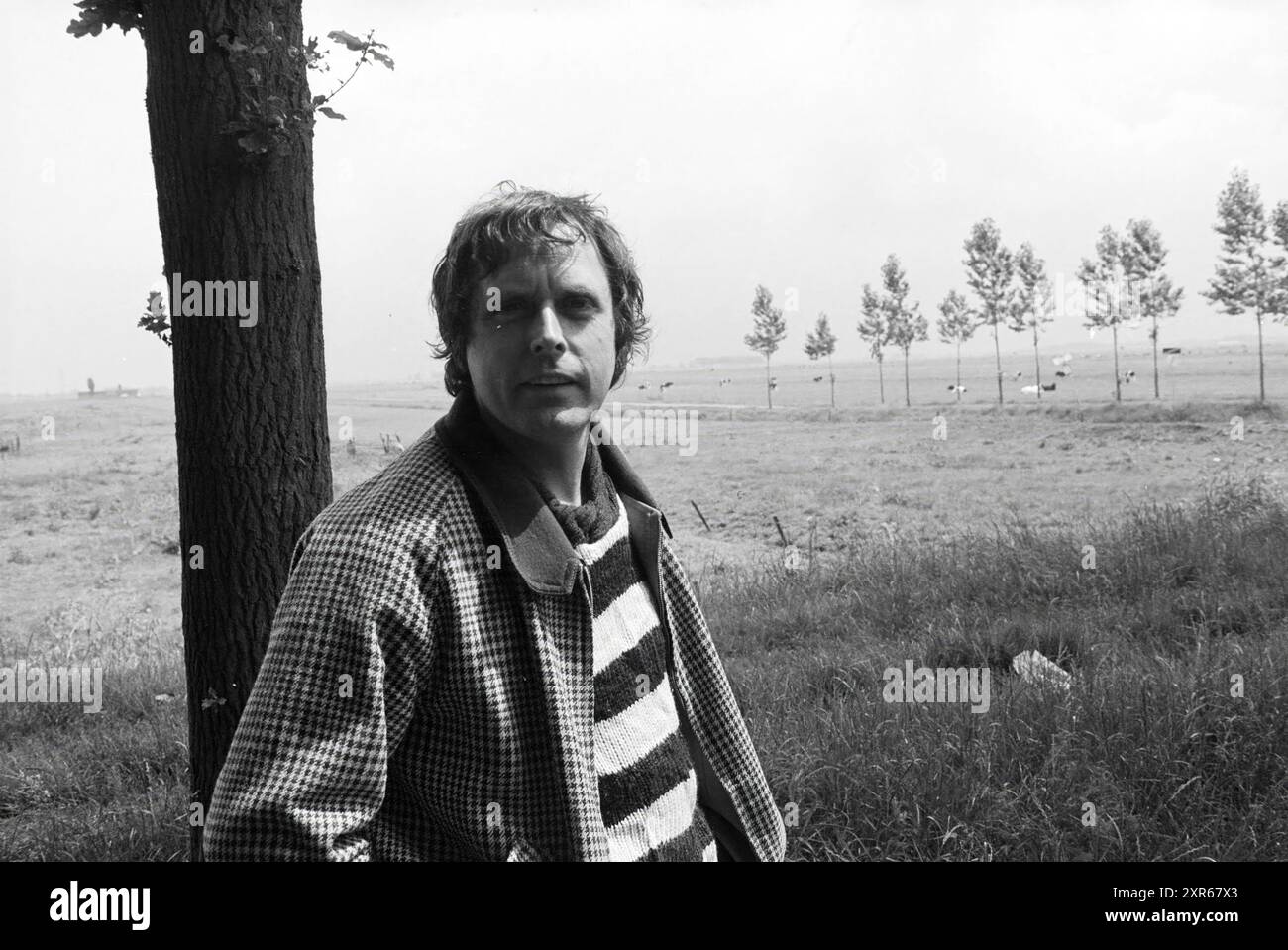 Ritratto Ruud van Hemert produttore televisivo Eemnes, ritratti, televisione, Eemnes, 01-07-1980, Whizgle Dutch News: immagini storiche su misura per il futuro. Esplora il passato dei Paesi Bassi con prospettive moderne attraverso le immagini delle agenzie olandesi. Colmare gli eventi di ieri con gli approfondimenti di domani. Intraprendi un viaggio senza tempo con storie che plasmano il nostro futuro. Foto Stock