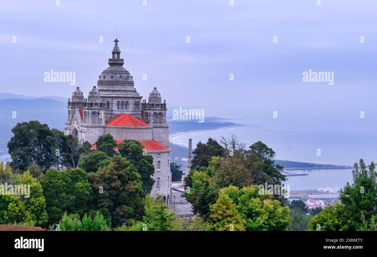 Panoramica di Santa Luzia a Viana do Castelo, Portogallo - mare sullo sfondo Foto Stock