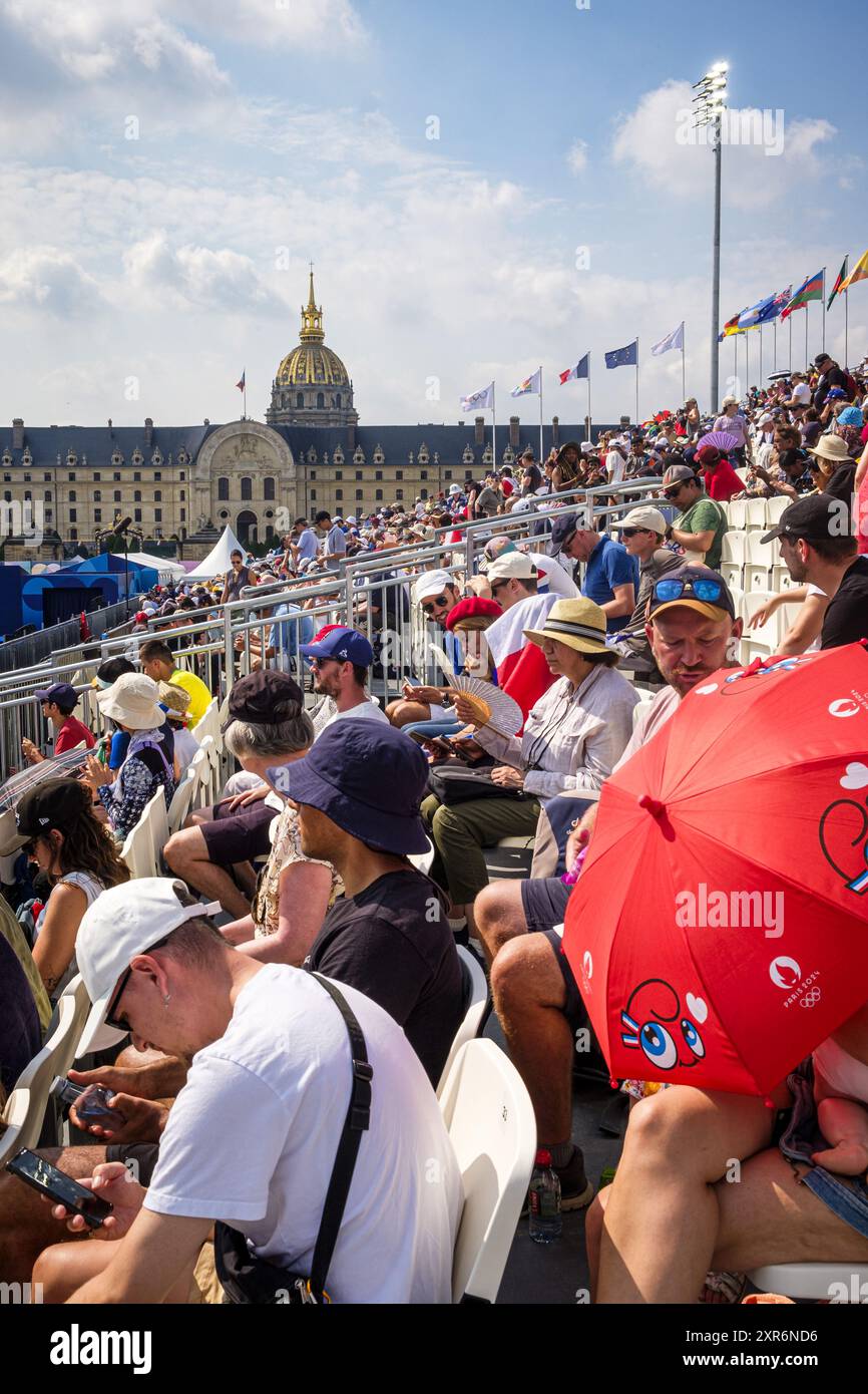 FRANCIA. PARIGI (75) (7° DISTRETTO) GIOCHI OLIMPICI DI PARIGI 2024. GARA DI TIRO CON L'ARCO SULL'ESPLANADE DES INVALIDES. 2024/08/02: SQUADRA MISTA: OTTAVA FINALE Foto Stock