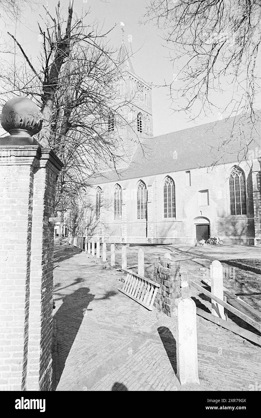 Chiesa restaurata (riformata) a Noordwijk, Chiese, 21-03-1975, Whizgle Dutch News: Immagini storiche su misura per il futuro. Esplora il passato dei Paesi Bassi con prospettive moderne attraverso le immagini delle agenzie olandesi. Colmare gli eventi di ieri con gli approfondimenti di domani. Intraprendi un viaggio senza tempo con storie che plasmano il nostro futuro. Foto Stock