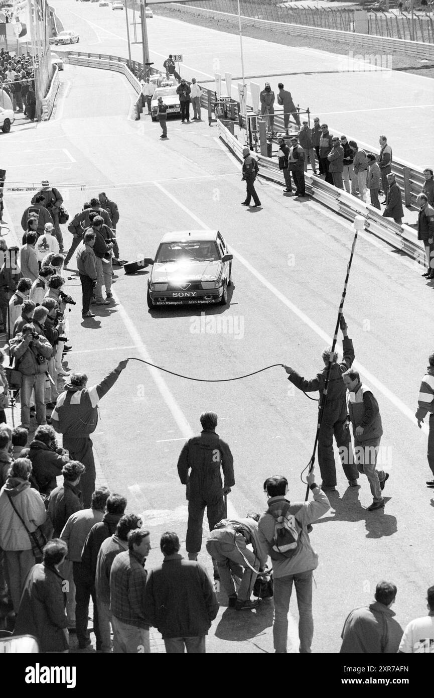 Circuito Autorace Zandvoort, pit Lane, Zandvoort, 00-04-1991, Whizgle Dutch News: Immagini storiche su misura per il futuro. Esplora il passato dei Paesi Bassi con prospettive moderne attraverso le immagini delle agenzie olandesi. Colmare gli eventi di ieri con gli approfondimenti di domani. Intraprendi un viaggio senza tempo con storie che plasmano il nostro futuro. Foto Stock
