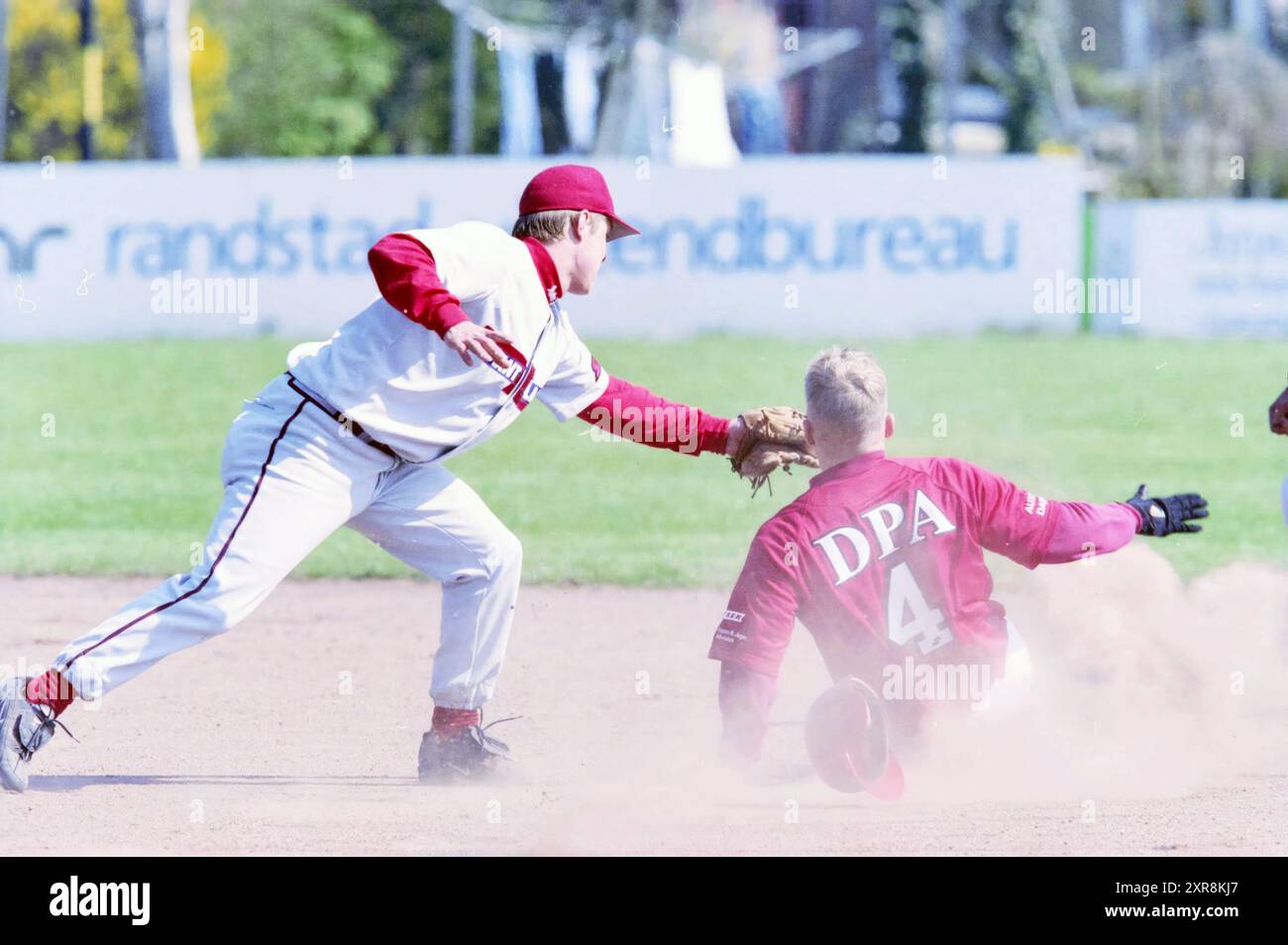 Baseball, Kinheim - Xanthos, 08-04-2000, Whizgle Dutch News: Immagini storiche su misura per il futuro. Esplora il passato dei Paesi Bassi con prospettive moderne attraverso le immagini delle agenzie olandesi. Colmare gli eventi di ieri con gli approfondimenti di domani. Intraprendi un viaggio senza tempo con storie che plasmano il nostro futuro. Foto Stock