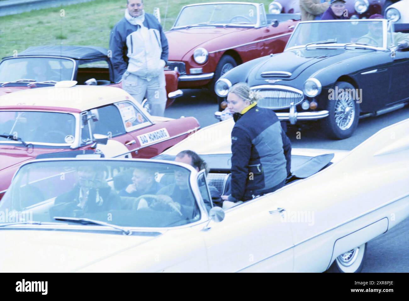 Tentativo di registrazione Oldtimer, Zandvoort, Zandvoort, 10-05-2002, Whizgle Dutch News: Immagini storiche su misura per il futuro. Esplora il passato dei Paesi Bassi con prospettive moderne attraverso le immagini delle agenzie olandesi. Colmare gli eventi di ieri con gli approfondimenti di domani. Intraprendi un viaggio senza tempo con storie che plasmano il nostro futuro. Foto Stock Tentativo di registrazione Oldtimer, Zandvoort, Zandvoort, 10-05-2002, Whizgle Dutch News: Immagini storiche su misura per il futuro. Esplora il passato dei Paesi Bassi con prospettive moderne attraverso le immagini delle agenzie olandesi. Colmare gli eventi di ieri con gli approfondimenti di domani. Intraprendi un viaggio senza tempo con storie che plasmano il nostro futuro. Foto Stock