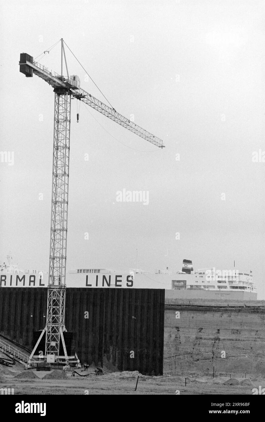 Crane South Well Wijkertunnel, 11-08-1993, Whizgle Dutch News: Immagini storiche su misura per il futuro. Esplora il passato dei Paesi Bassi con prospettive moderne attraverso le immagini delle agenzie olandesi. Colmare gli eventi di ieri con gli approfondimenti di domani. Intraprendi un viaggio senza tempo con storie che plasmano il nostro futuro. Foto Stock