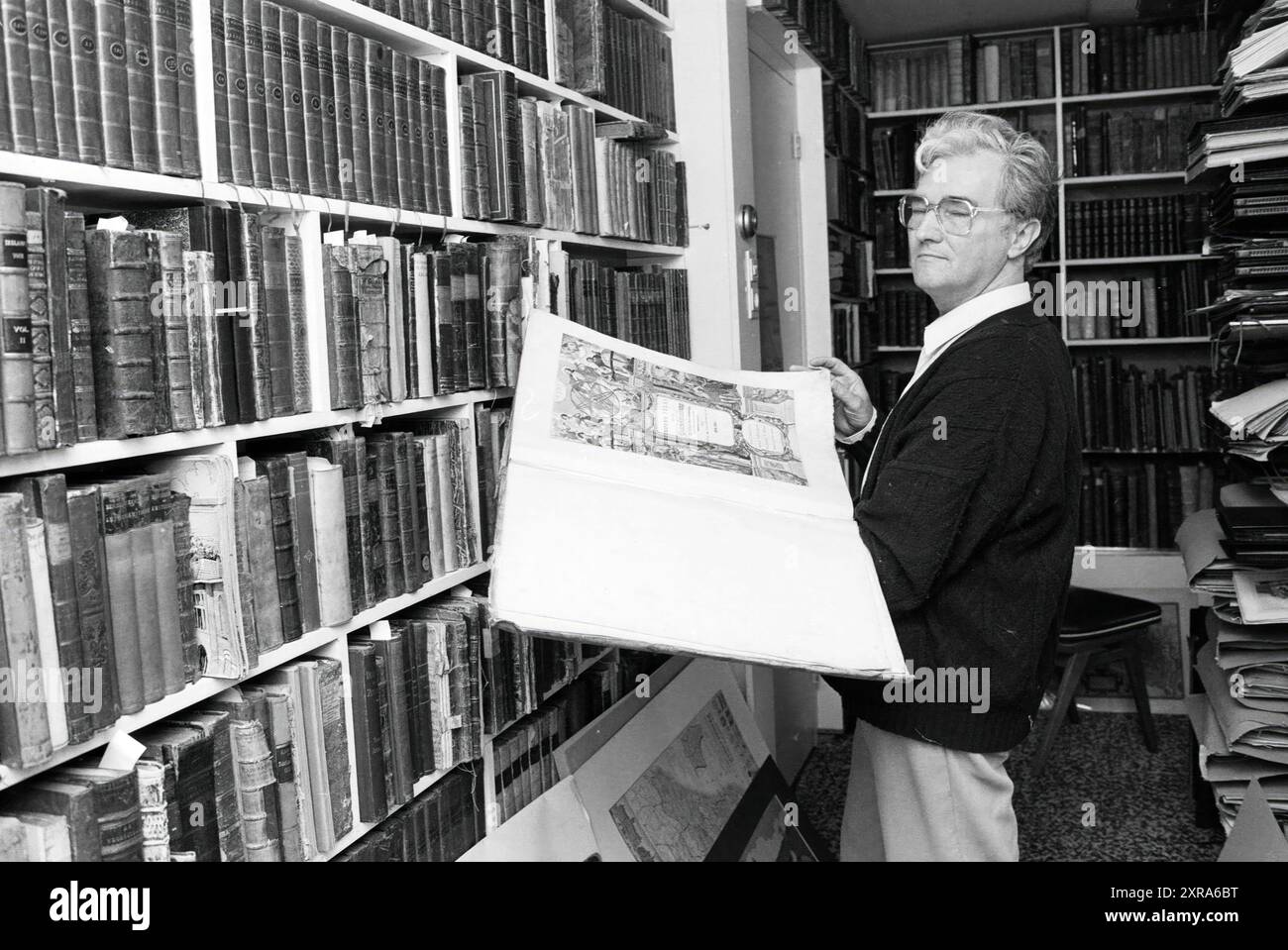 Archive Employee, 00-00-1988, Whizgle Dutch News: Immagini storiche personalizzate per il futuro. Esplora il passato dei Paesi Bassi con prospettive moderne attraverso le immagini delle agenzie olandesi. Colmare gli eventi di ieri con gli approfondimenti di domani. Intraprendi un viaggio senza tempo con storie che plasmano il nostro futuro. Foto Stock