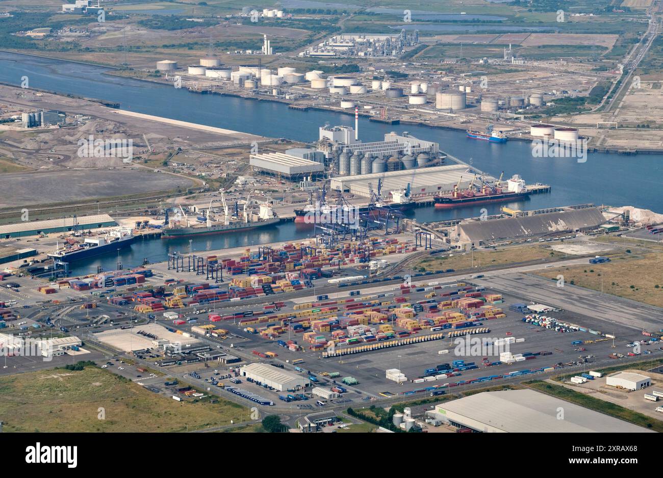 Un drone aereo di Tees Port sul fiume Tees, Middlesborough, Inghilterra nord-orientale, Regno Unito Foto Stock