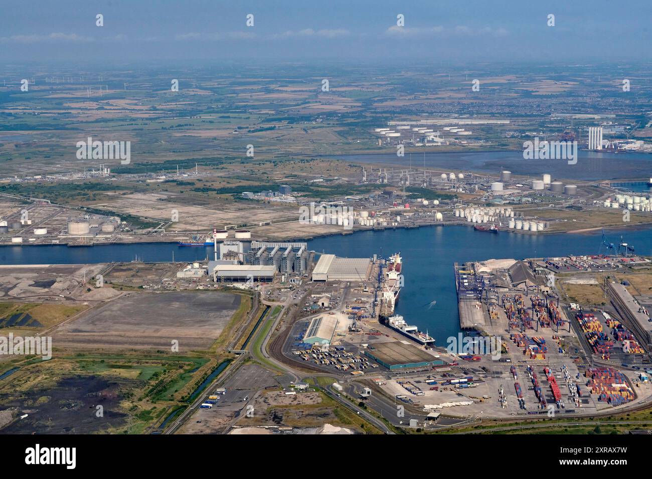 Un drone aereo di Tees Port sul fiume Tees, Middlesborough, Inghilterra nord-orientale, Regno Unito Foto Stock