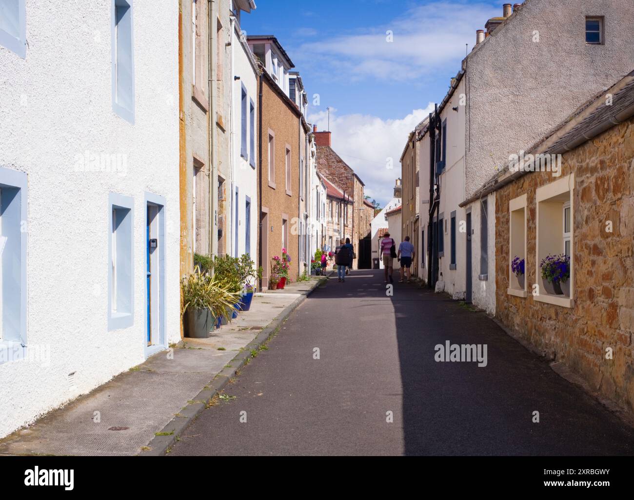 St Monans ha strade tranquille dove potrete passeggiare tra ex cottage di pescatori Foto Stock