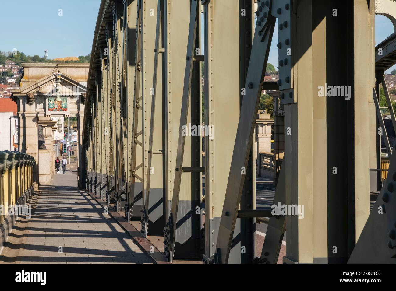 Inghilterra, Kent, Rochester, il vecchio ponte sul fiume Medway Foto Stock