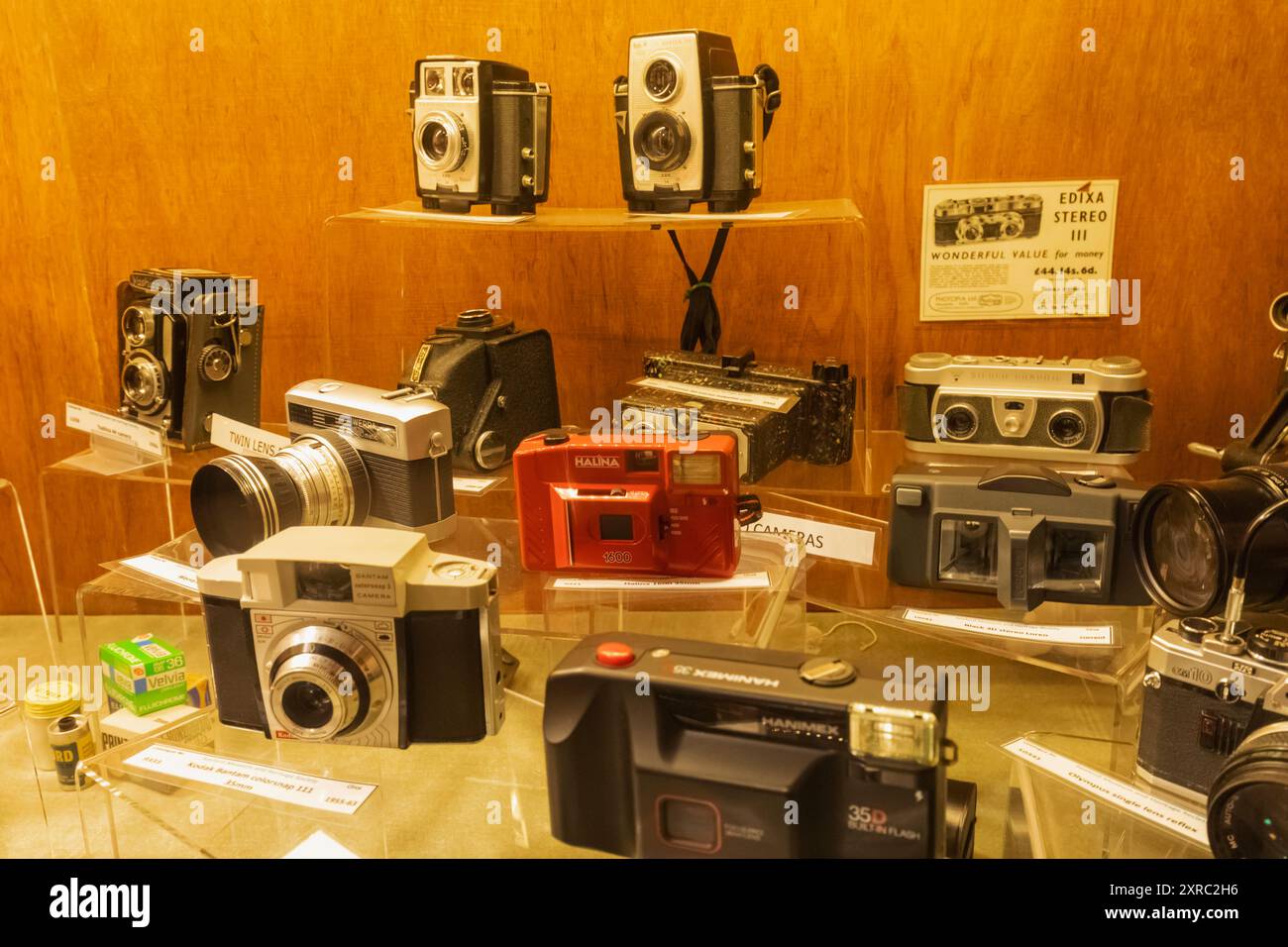 Inghilterra, Sussex, East Sussex, Seaford, Seaford Museum, display delle fotocamere Vintage Foto Stock