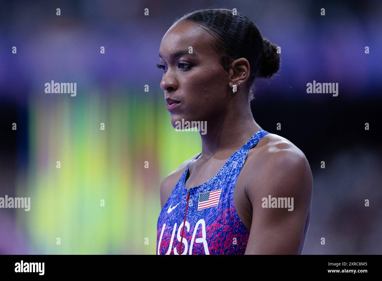 Parigi, Francia, 8 agosto 2024. Jasmine Jones degli Stati Uniti guarda la finale degli ostacoli femminili 400m durante i Giochi Olimpici di Athletics Paris 2024 allo Stade de France l'8 agosto 2024 a Parigi, Francia. Crediti: Pete Dovgan/Speed Media/Alamy Live News Foto Stock