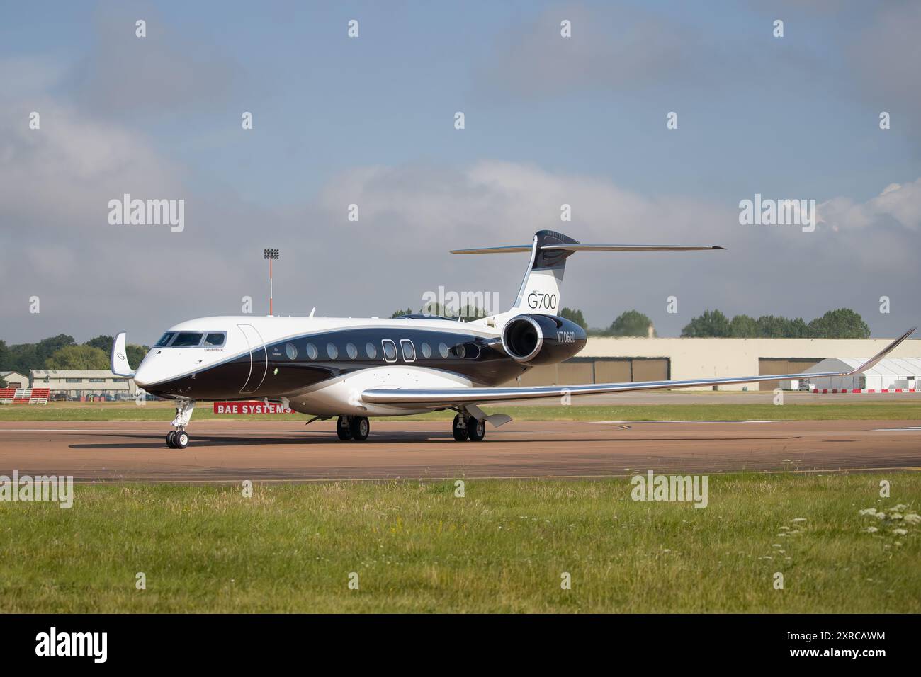 Gulfstream G700 arriva al Royal International Air Tattoo 2024. Foto Stock