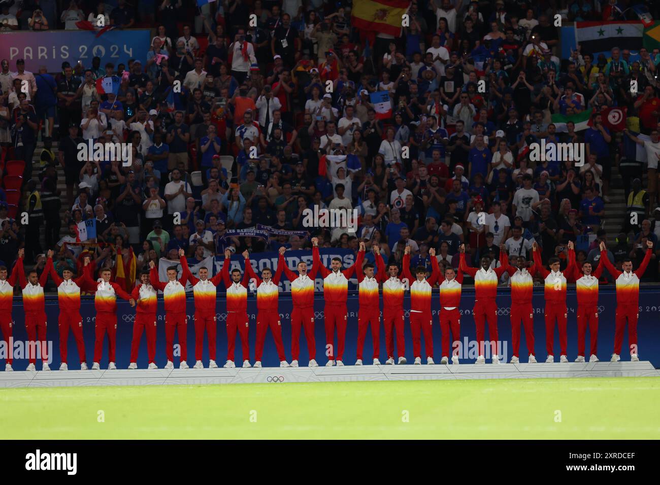 U23U23 Spain team Group (ESP), 9 AGOSTO 2024, - calcio: Cerimonia della medaglia maschile durante i Giochi Olimpici di Parigi 2024 al Parc des Princes di Parigi, Francia. Crediti: Naoki Morita/AFLO SPORT/Alamy Live News Foto Stock