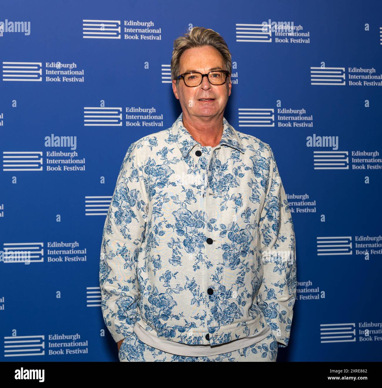 Edimburgo, Scozia, Regno Unito, 10 agosto 2024. Edinburgh International Book Festival: Julian Clary parla della storia dei suoi figli, The Happy Prince al festival del libro di oggi. Crediti: Sally Anderson/Alamy Live News Foto Stock