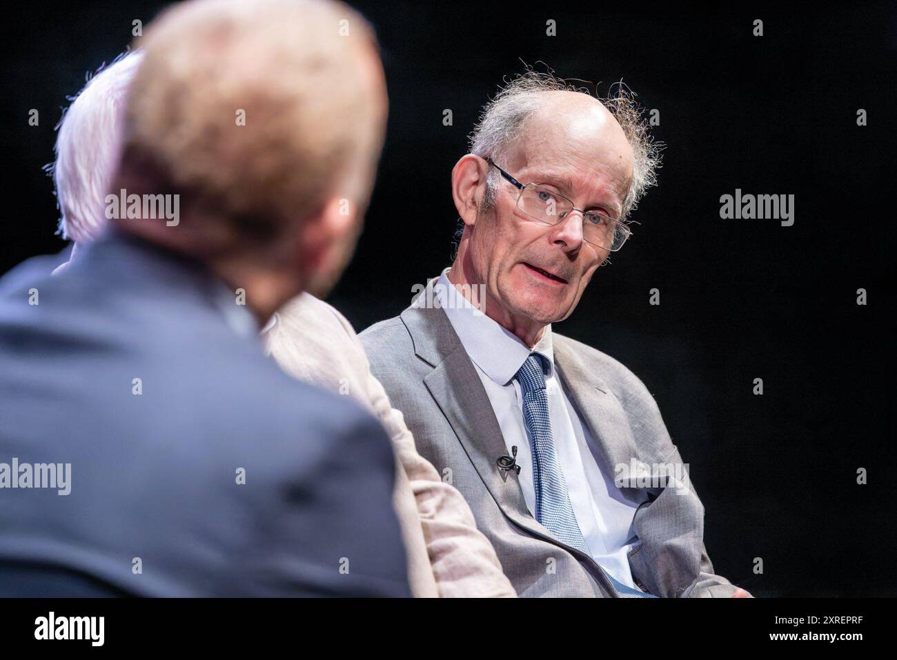 Edimburgo, Regno Unito. 10 agosto 2024 nella foto: Sir John Curtice. La serie All Talk di interviste al Fringe Festival di Edimburgo di quest'anno vede la partecipazione del presentatore, Matthew Stadlen, che sta intervistando Sir John Curtice, Brian Taylor e Michael Crick. Crediti: Rich Dyson/Alamy Live News Foto Stock