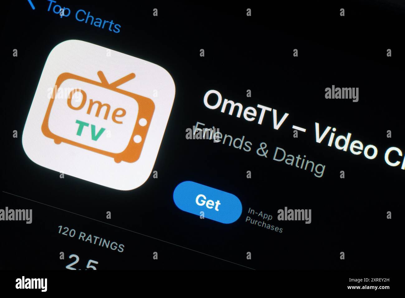 OSTRAVA, CECHIA - 27 LUGLIO 2024: App store con applicazione per social media OmeTV da installare su iOS Foto Stock