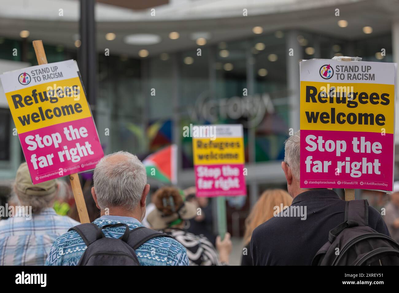 Southend on Sea, Regno Unito. 10 agosto 2024. Resisti al razzismo organizza una manifestazione in cima alla High Street per dimostrare solidarietà ai richiedenti asilo, no al razzismo e all'estrema destra. Penelope Barritt/Alamy Live News Foto Stock