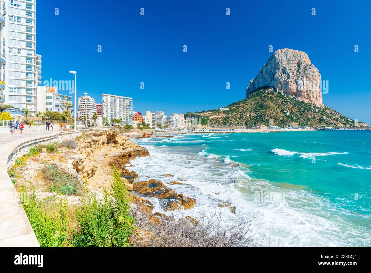 Playa del Cantal Roig con Penyal d'IFAC sullo sfondo, Calp, Comunidad Valenciana, Alicante District, Costa Blanca, Spagna Foto Stock