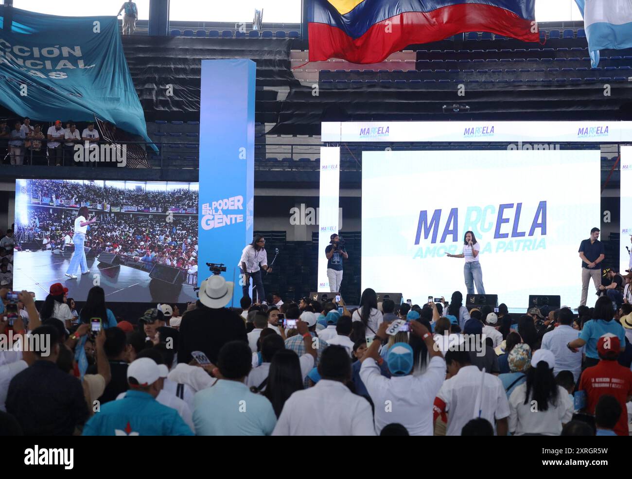 GYE CONVENTION RC Guayaquil, sabato 10 agosto 2024 presso il coliseum Voltaire Paladines Polo, la militanza del Movimiento Revolucion Ciudadana RC5, ha tenuto la sua convenzione nazionale, dove hanno annunciato ufficialmente il loro binomio per le prossime elezioni foto CÃ sar Munoz API Guayaquil Guayas Ecuador POL GYE CONVENCIONRC a904ed9acee5b83ea83ea8d284 Copyright: xCÃ sarxMunozx Foto Stock