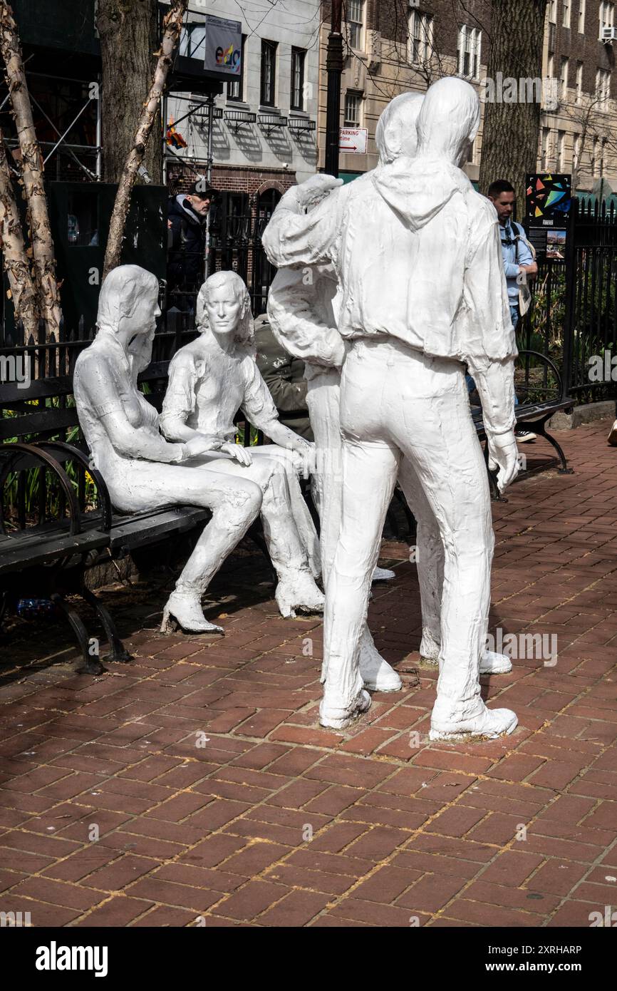 George Segal's Gay Liberation Monument statue nel Christopher Park nel Greenwich Village, New York City, New York, USA Foto Stock