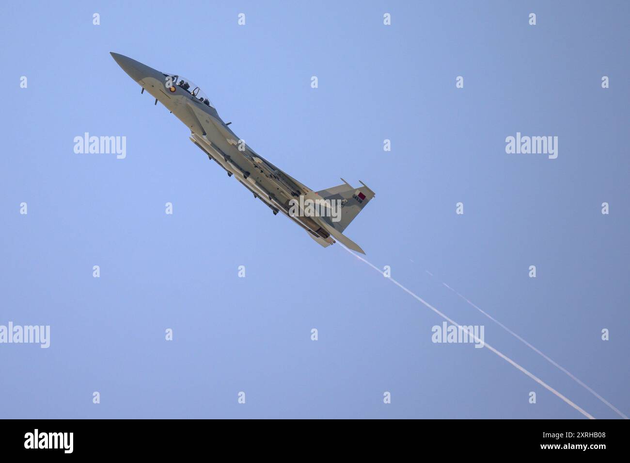F-15QA Ababil (Qatari Emiri Air Force) durante l'esposizione di volo pilotata da piloti di test Boeing al Royal International Air Tattoo 2024 Foto Stock