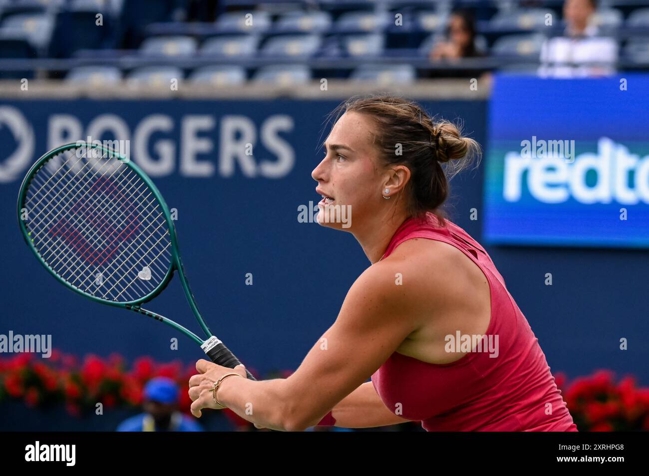 Toronto, Canada. 10 agosto 2024. La tennista bielorussa Aryna Sabalenka partecipa ai quarti di finale del WTA 1000 Toronto National Bank Open. Christopher Child/EXimages Credit: EXImages/Alamy Live News Foto Stock