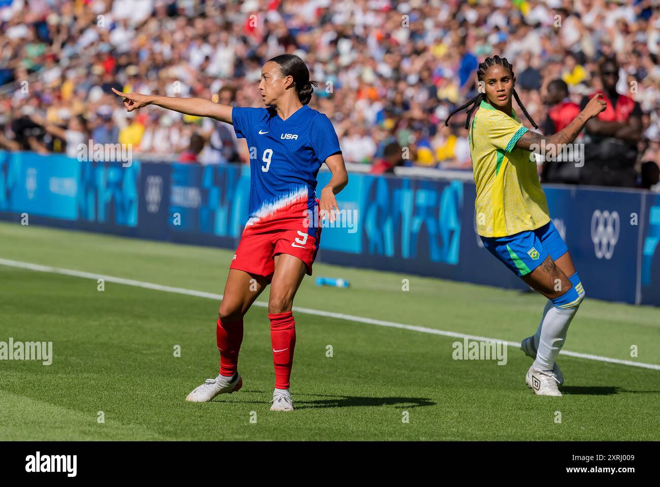 Parigi, Ile de France, Francia. 10 agosto 2024. L'attaccante degli Stati Uniti Mallory Swanson (USA) (9), gareggia contro il Brasile nelle finali di calcio femminile allo stadio le Parc de Princes durante le Olimpiadi estive di Parigi del 2024 a Parigi, in Francia. Gli Stati Uniti vincono la Medaglia d'Oro con un punteggio di 0-1 nel gioco regolamentare. (Credit Image: © Walter Arce/ZUMA Press Wire) SOLO PER USO EDITORIALE! Non per USO commerciale! Crediti: ZUMA Press, Inc./Alamy Live News Foto Stock