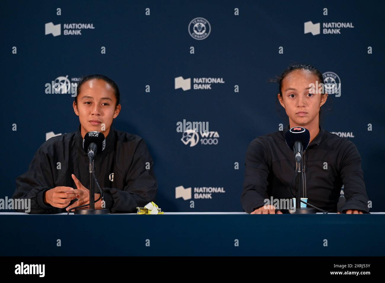 Toronto, Canada. 10 agosto 2024. I tennisti canadesi Leylah fernandez e Bianca Fernandez (sorelle) partecipano a una conferenza stampa post-partita durante i quarti di finale del WTA 1000 Toronto National Bank Open. Christopher Child/EXimages Credit: EXImages/Alamy Live News Foto Stock