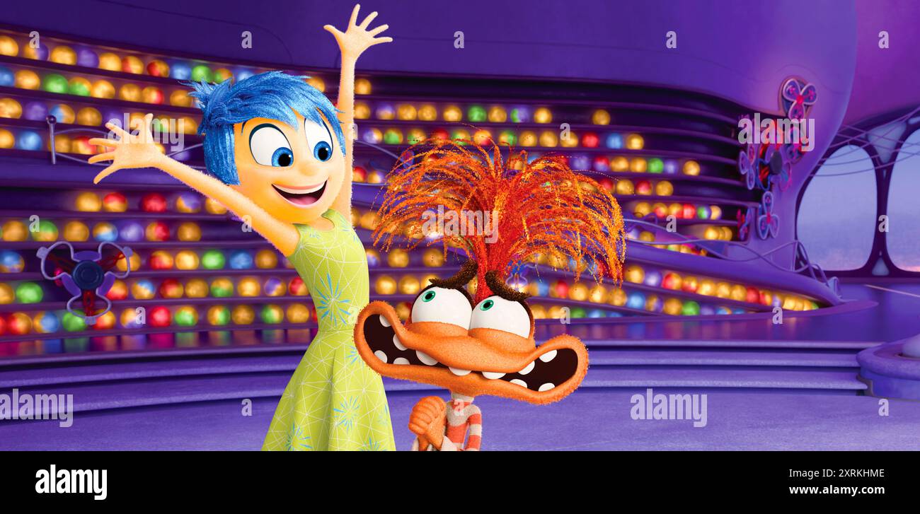 Inside Out 2 (2024) diretto da Kelsey Mann e interpretato da Amy Poehler, Phyllis Smith e Lewis Black. Riley raggiunge i suoi anni di adolescenza e incontra alcune nuove emozioni. Pubblicità ancora ***SOLO PER USO EDITORIALE***. Crediti: BFA / Walt Disney Studios Foto Stock