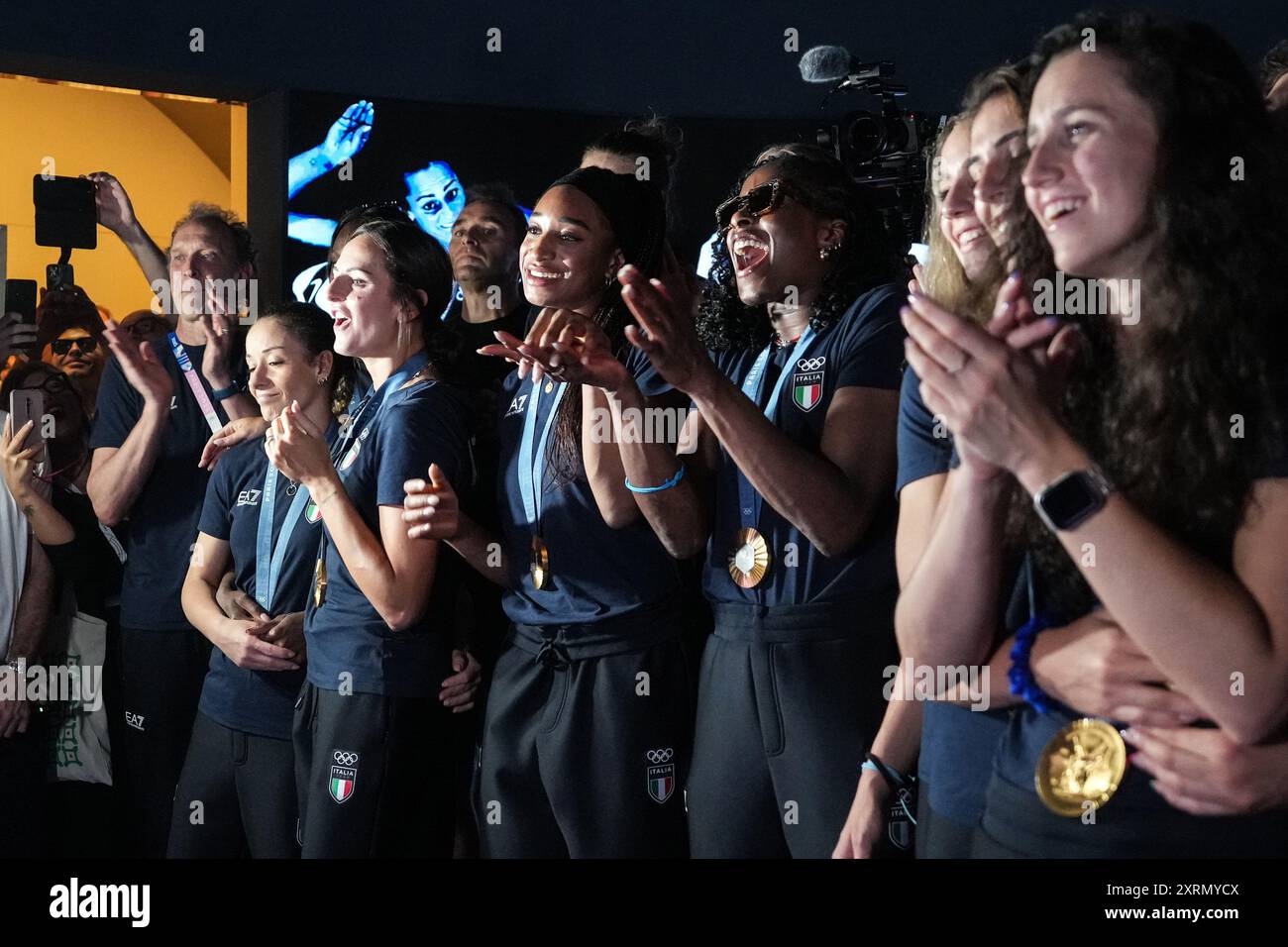 Parigi, Francia. 11 agosto 2024. Squadra italiana di pallavolo femminile a Casa Italia alle Olimpiadi del 2024, domenica 11 agosto 2024, a Parigi, Francia. (Foto di Gian Mattia D'Alberto/LaPresse) credito: LaPresse/Alamy Live News Foto Stock