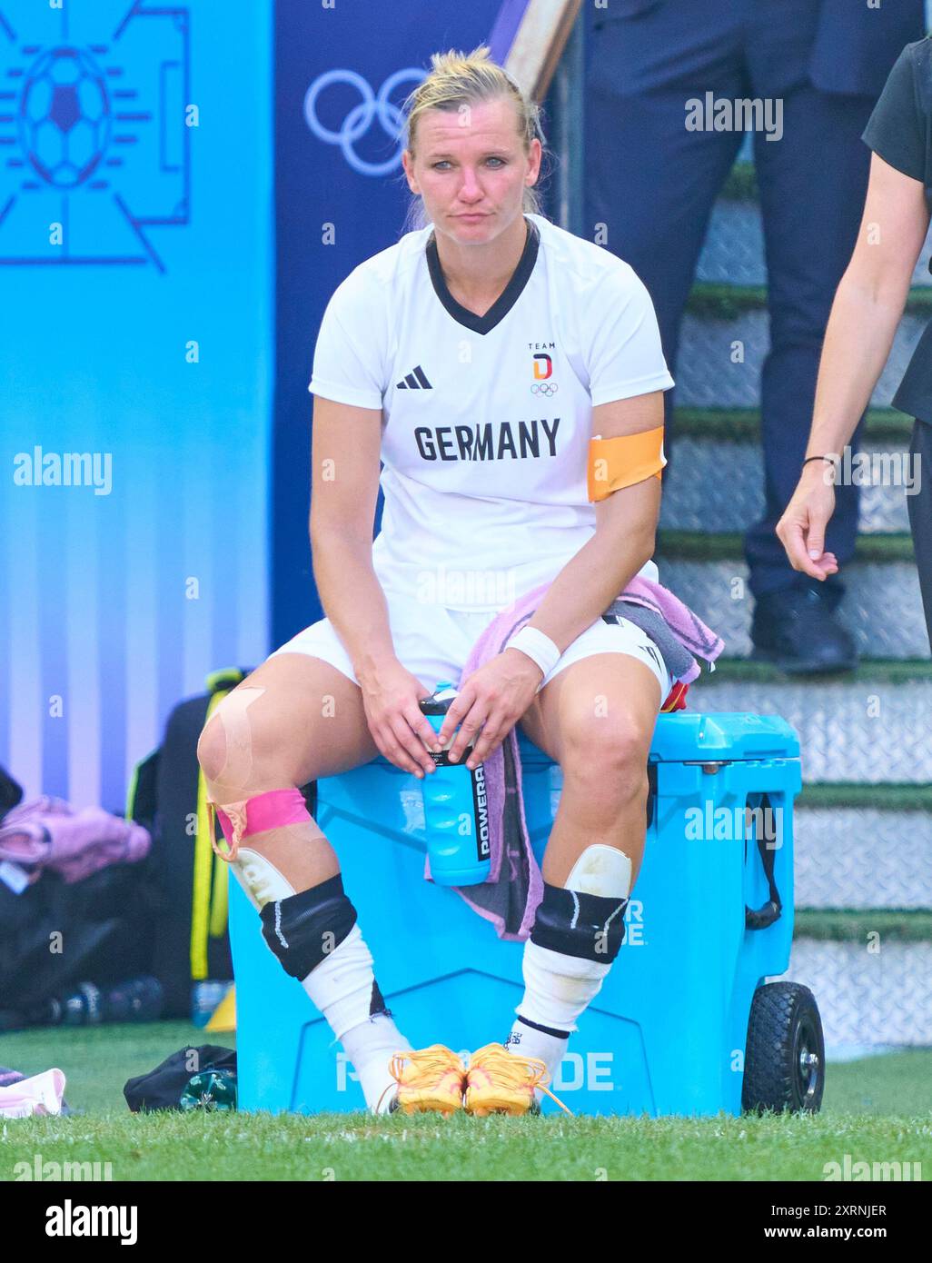 Alexandra Popp, DFB Frauen 11 stanca dopo la partita femminile di medaglia di bronzo olimpica GERMANIA - SPAGNA 1-0 allo Stade de Lyon di Lione il 9 agosto 2024 a Lione, Francia. Stagione 2024/2025 fotografo: Peter Schatz Foto Stock