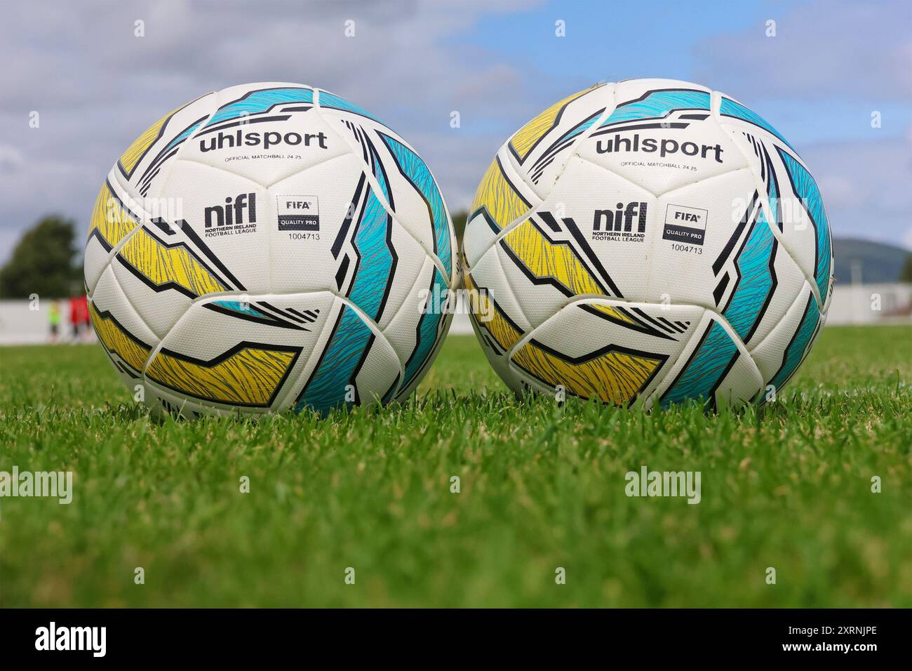 New Grosvenor Stadium, Lambeg, Irlanda del Nord, Regno Unito. 3 agosto 2024. Ideale per la prima stagione: Lisburn Distillery V Glentoran. NIFL Uhlsport Sports Direct Premiership Official Matchball stagione 2024-2025. Foto Stock
