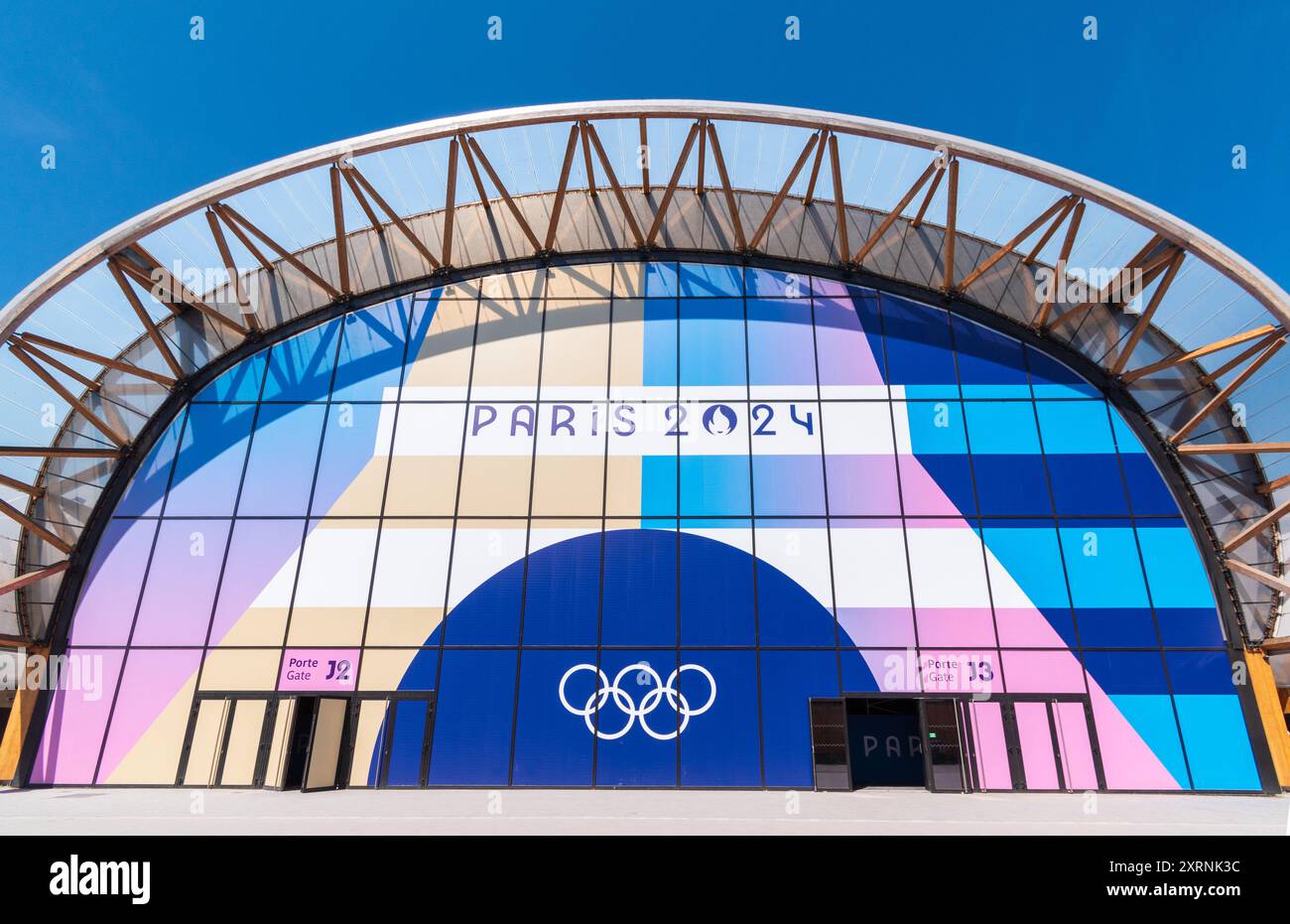 Parigi, Francia - 08 10 2024 : l'effimero Grand Palais durante i Giochi Olimpici di Parigi 2024 Foto Stock