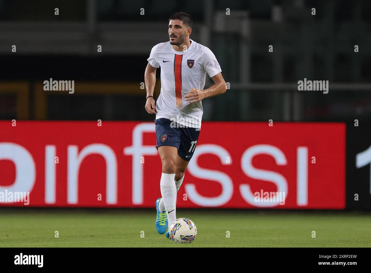 Torino, Italia. 11 agosto 2024. Alessandro Caporale del Cosenza calcio durante la partita di Coppa Italia allo Stadio grande Torino. Il credito per immagini dovrebbe essere: Jonathan Moscrop/Sportimage Credit: Sportimage Ltd/Alamy Live News Foto Stock