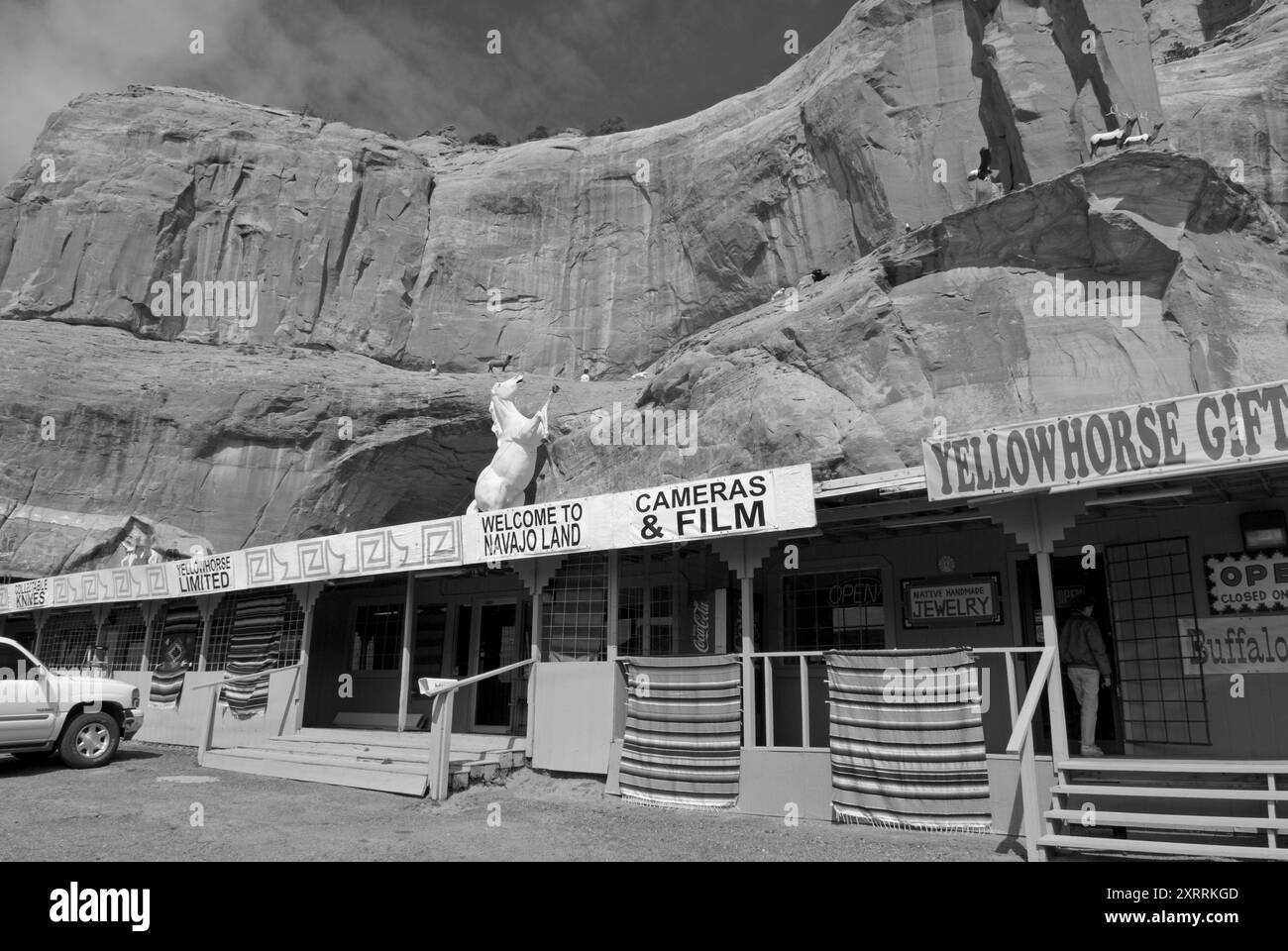 Navajo Land and Yellowhorse Trading Post, New Mexico, USA. Una storica stazione commerciale che mostra la cultura e il patrimonio Navajo. Foto Stock