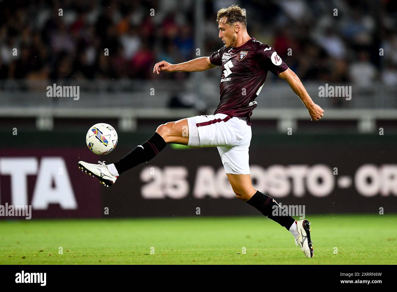 Mergim Vojvoda del Torino FC durante la partita di Coppa Italia 32 tra Torino FC e Cosenza calcio allo Stadio Olimpico di Torino dell'11 agosto, Foto Stock