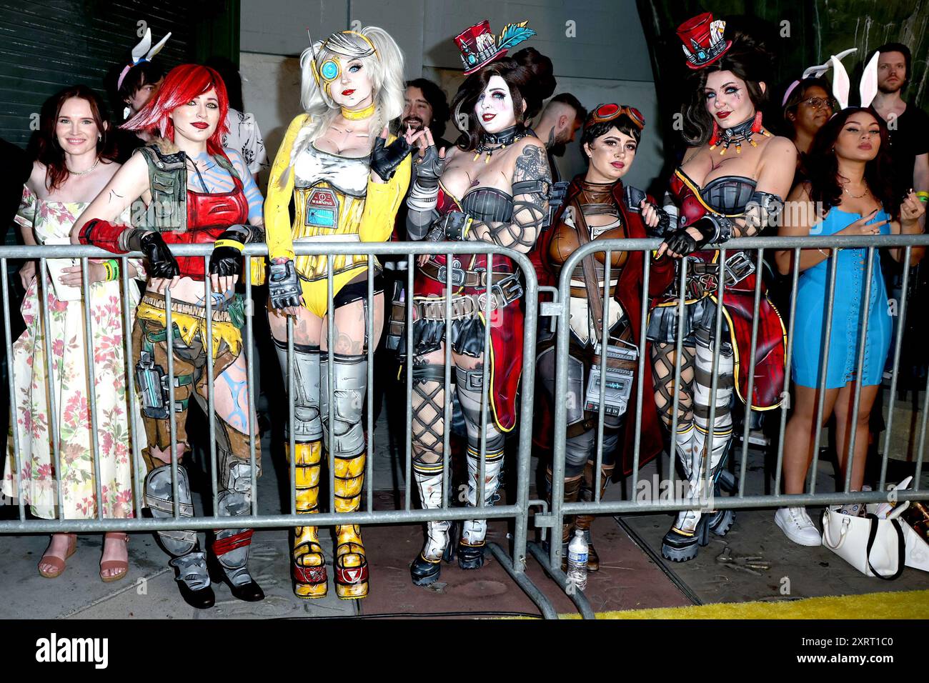 LOS ANGELES - 6 agosto: Borderlands Video Game Characters at the Borderlands Special fan Screening al TCL Chinese Theater il 6 agosto 2024 a Los a Foto Stock